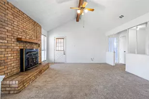 5717 Myers Rd, Arlington, TX 76017 - Photo 3