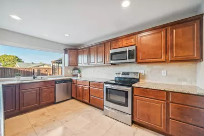 813 Stone Trail Drive, Plano, TX 75023 - Photo 9