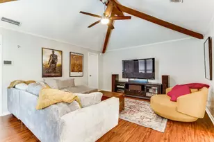 10014 Silver Creek Rd, Dallas, TX 75243 - Photo 9