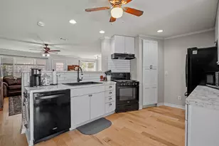 7130 Briar Rd, Azle, TX 76020 - Photo 13