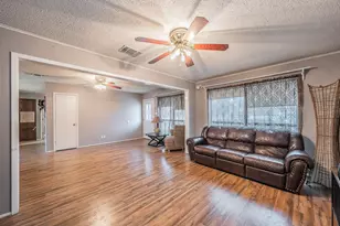 102 Perdue Ln, Weatherford, TX 76085 - Photo 5