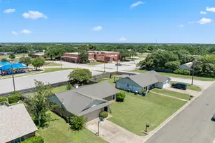 930 Vail Highlands Cir, Hewitt, TX 76643 - Photo 3