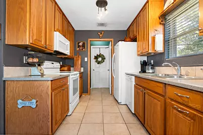 930 Vail Highlands Circle, Hewitt, TX 76643 - Photo 11