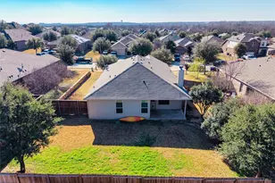 1217 Meadowlakes Dr, Azle, TX 76020 - Photo 29