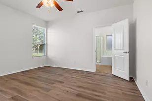 1217 Meadowlakes Dr, Azle, TX 76020 - Photo 11