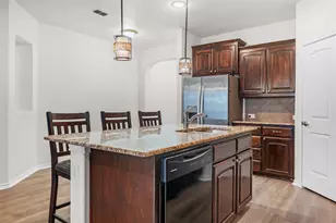 1217 Meadowlakes Dr, Azle, TX 76020 - Photo 7