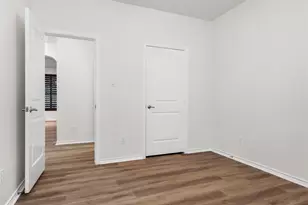 1217 Meadowlakes Dr, Azle, TX 76020 - Photo 23