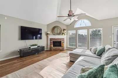 1060 Jennifer Place, Lewisville, TX 75077 - Photo 15