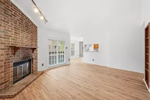 1104 Riverchase Ln, Arlington, TX 76011 - Photo 1