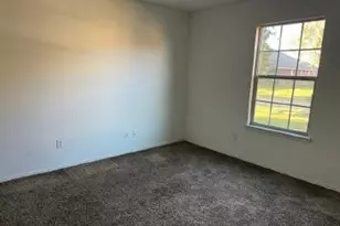 2210 Marvin Dr, Lancaster, TX 75134 - Photo 5