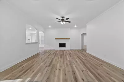 313 Nutmeg, Burleson, TX 76028 - Photo 7