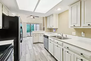 7450 Holly Hill Dr, Dallas, TX 75231 - Photo 13