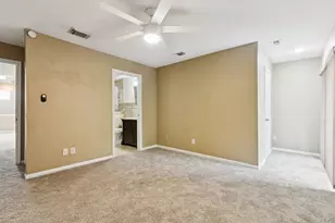 7450 Holly Hill Dr, Dallas, TX 75231 - Photo 19