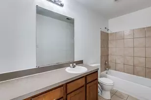 4516 Alamosa St, Fort Worth, TX 76119 - Photo 9