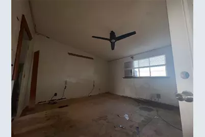 124 S Mountain Ridge, Cresson, TX 76035 - Photo 9