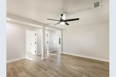 2821 NW 31st Street, Fort Worth, TX 76106 - Photo 5