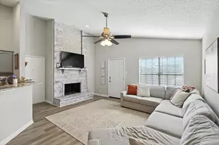 4126 Tarpon Ln, Grand Prairie, TX 75052 - Photo 3