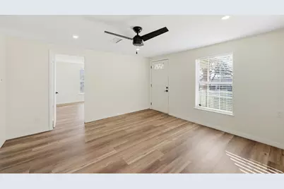 640 Clements Avenue, Van Alstyne, TX 75495 - Photo 3