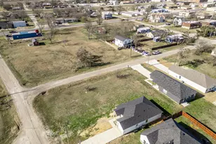 203 E South St, Itasca, TX 76055 - Photo 15