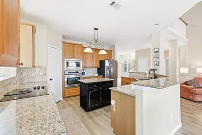 3332 Furlong Drive E, Flower Mound, TX 75022 - Photo 11