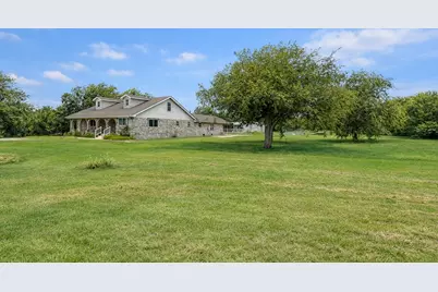 1038 City View Drive, Wichita Falls, TX 76306 - Photo 3