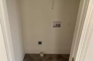 617 W Gandy Street W, Denison, TX 75020 - Photo 9