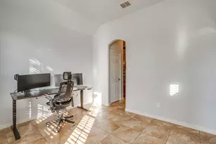 5717 Sapphire Pool Trail, Fort Worth, TX 76244 - Photo 5