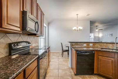 5717 Sapphire Pool Trail, Fort Worth, TX 76244 - Photo 7