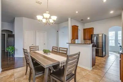 5717 Sapphire Pool Trail, Fort Worth, TX 76244 - Photo 9