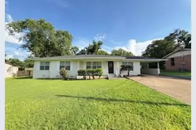 105 Calloway, Hughes Springs, TX 75656 - Photo 1