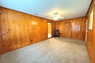 105 Calloway, Hughes Springs, TX 75656 - Photo 5