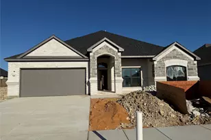 705 Broken Bow Ln, Cleburne, TX 76033 - Photo 1