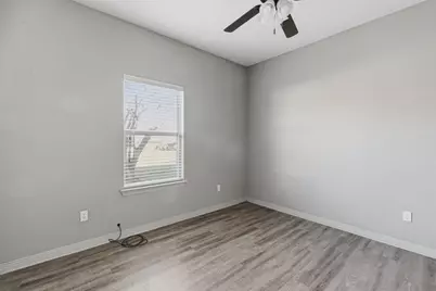 101 W Capps Street #A, Rio Vista, TX 76093 - Photo 19