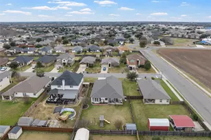9945 Caney Creek Dr, Waco, TX 76708 - Photo 35