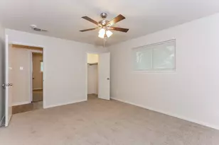 328 Bennett Cir, DeSoto, TX 75115 - Photo 9