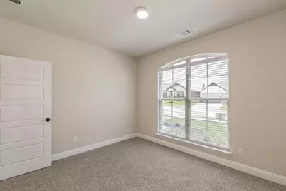 213 Navajo Trail, Alvarado, TX 76009 - Photo 5