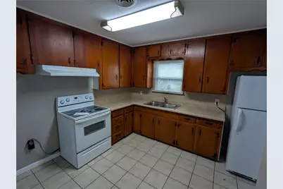 5204 Mallory Drive, Haltom City, TX 76117 - Photo 5