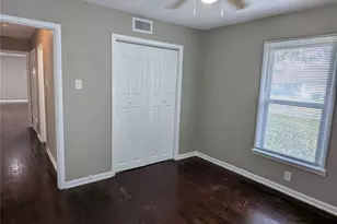 5204 Mallory Dr, Haltom City, TX 76117 - Photo 11