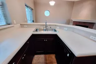 1819 N Fitzhugh Ave, Dallas, TX 75204 - Photo 5