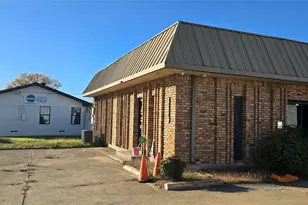 1115 California Ln, Arlington, TX 76015 - Photo 1