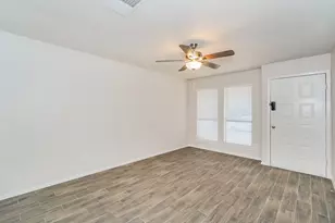 2737 Mill Pond Rd, Denton, TX 76209 - Photo 3