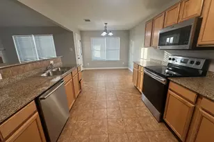 203 Shadow Bend Dr, Red Oak, TX 75154 - Photo 7