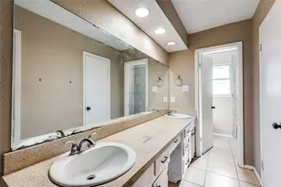 2102 E Timberview Ln, Arlington, TX 76014 - Photo 5