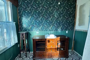 725 W 10th St, Bonham, TX 75418 - Photo 21