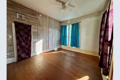 725 W 10th Street, Bonham, TX 75418 - Photo 19