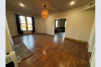 725 W 10th Street, Bonham, TX 75418 - Photo 11