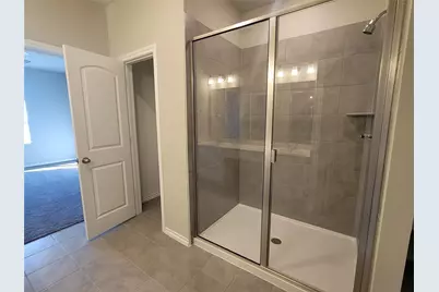 933 Ravenwood Lane, Van Alstyne, TX 75495 - Photo 5