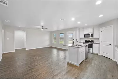 228 Saint Charles Drive #B, Springtown, TX 76082 - Photo 5