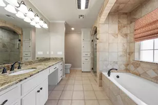 95 Village Cir, Waco, TX 76710 - Photo 11