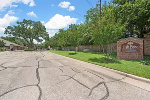 95 Village Cir, Waco, TX 76710 - Photo 15